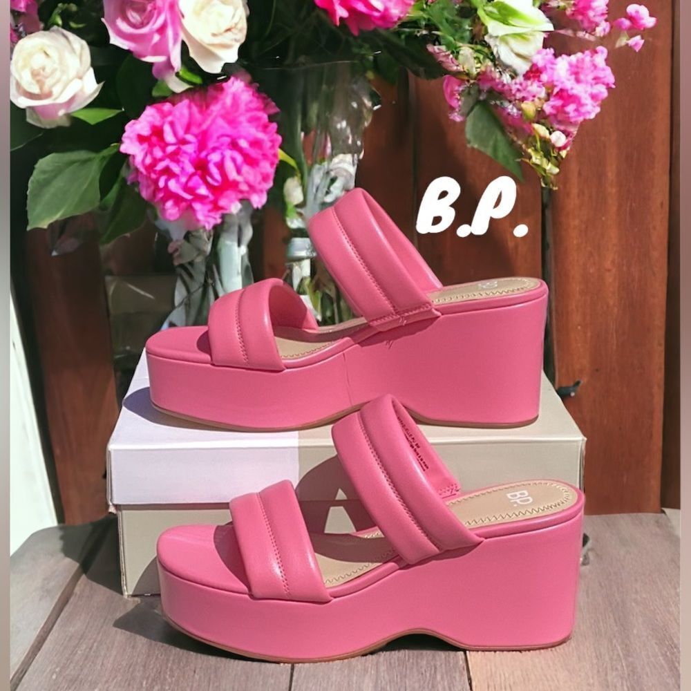 B.P. NORDSTROM RAQUELLE WEDGE SANDAL SHOE PINK PUNCH SIZE 8M CHUNKY QUILTED